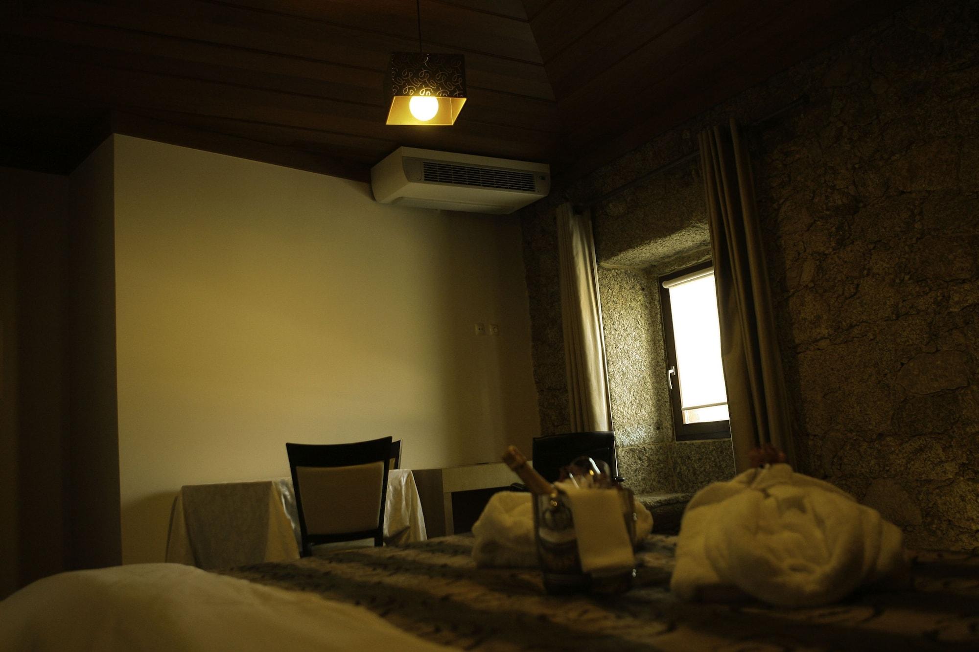 Hotel Rural Alves - Braga - Casa Alves De Torneiros Penso Ngoại thất bức ảnh